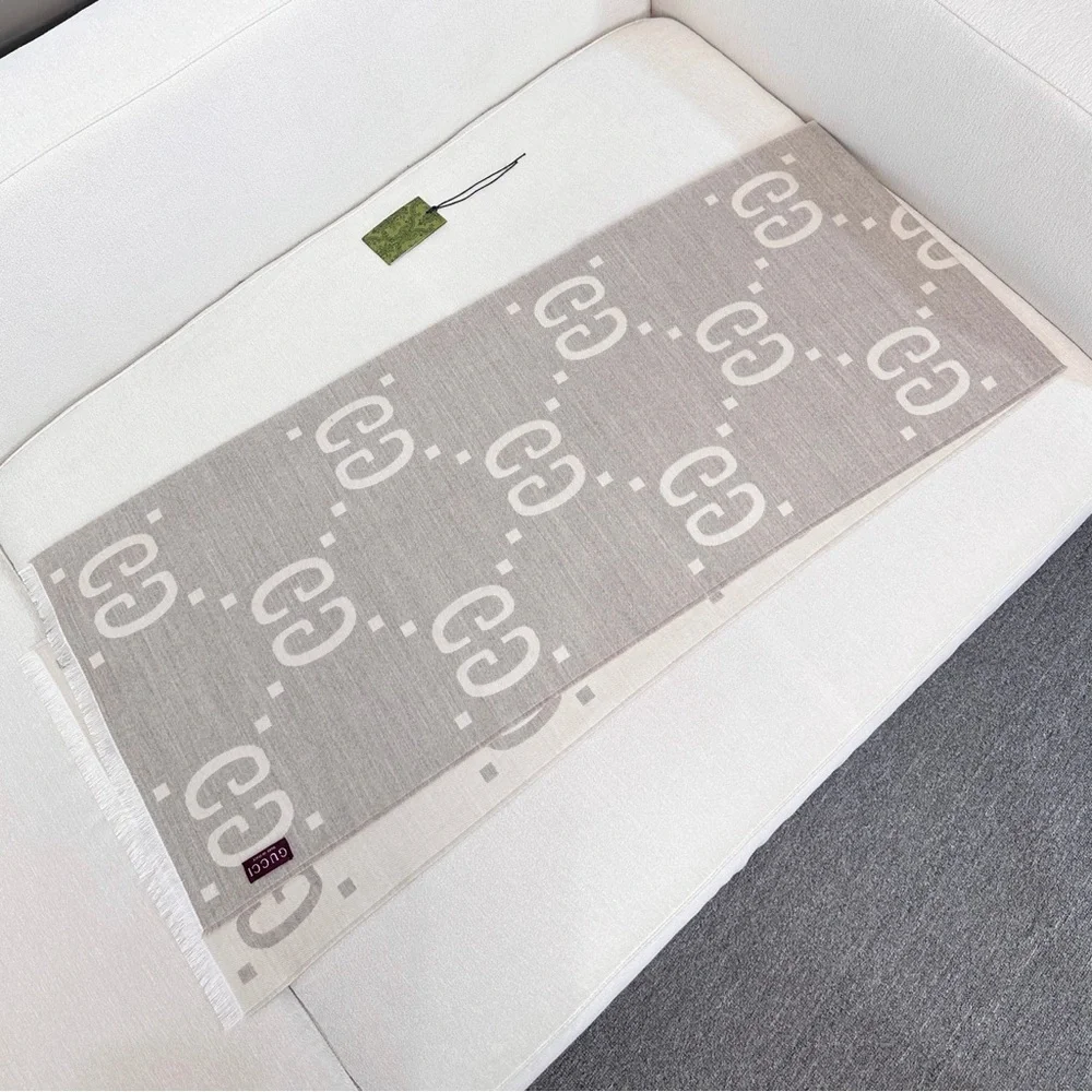 Gucci Reversible Beige & Ivory GG Logo Scarf